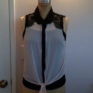 NWOT Forever 21 pink chiffon w/black lace accent